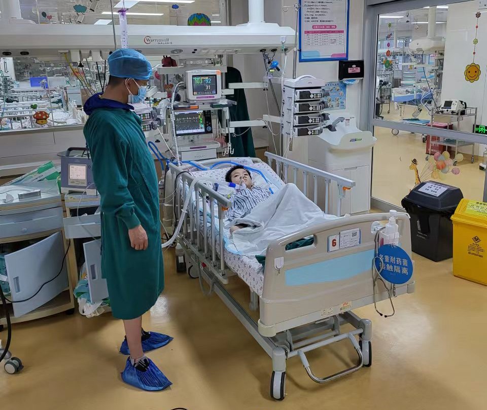 昭平县跨省救护车出租公司